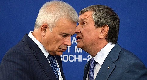 ЛУКОЙЛ продал «Роснефти» свою долю в ННК ЛУКОЙЛ продал «Роснефти» свою долю в ННК