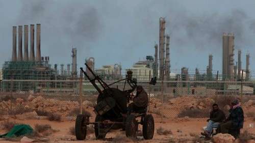 НЕФТЬ: добыча в Ливии снова сократилась