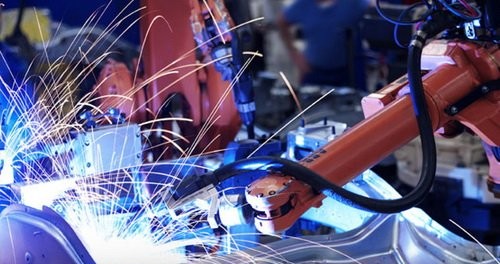 Обрабатывающая промышленность в июле опять упала Обрабатывающая промышленность в июле опять упала