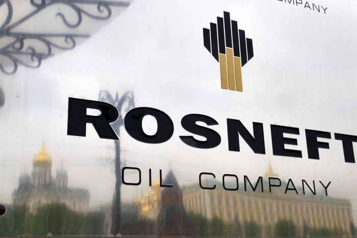 Роснефть хочет оставить Газпром без привилегий